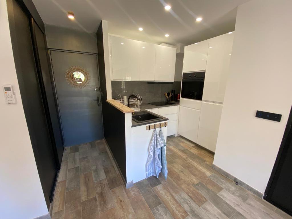 Appartement Vue Mer Avec Place De Parking Privee Sainte-Maxime Zewnętrze zdjęcie